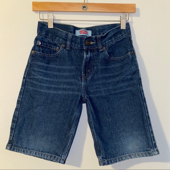 Two Levi’s shorts - Picture 3 of 4